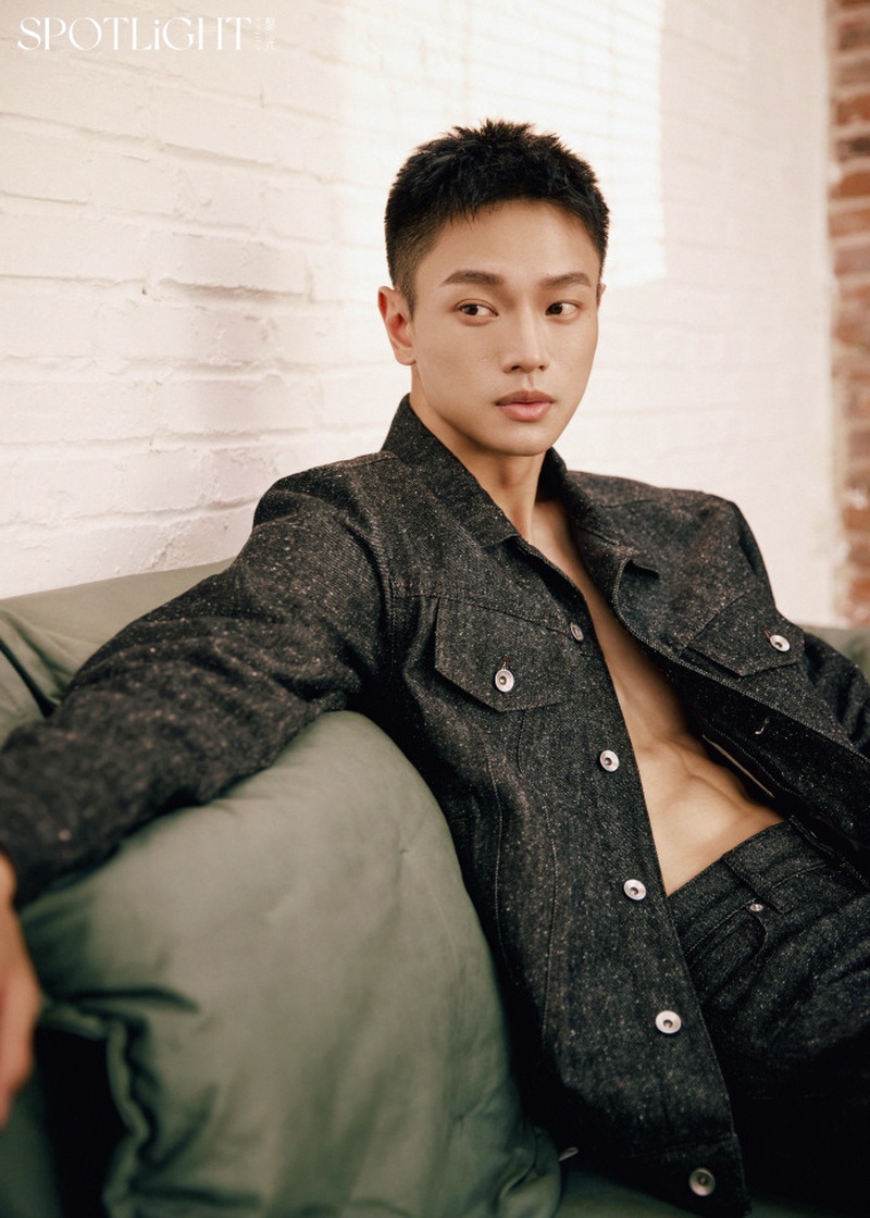 黄曦彦
